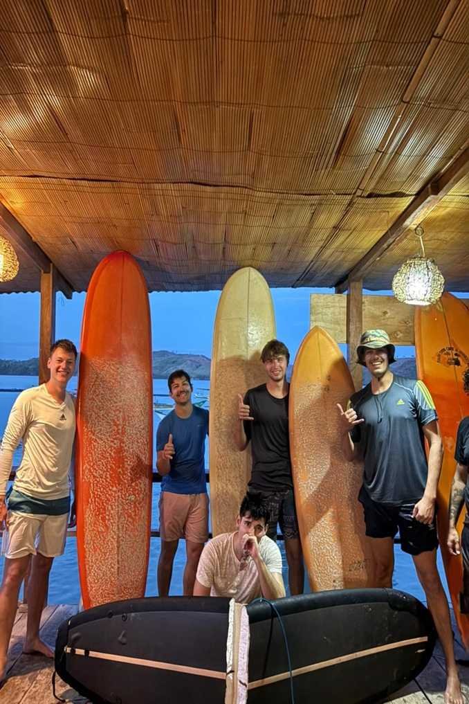 surf lessons gerupuk